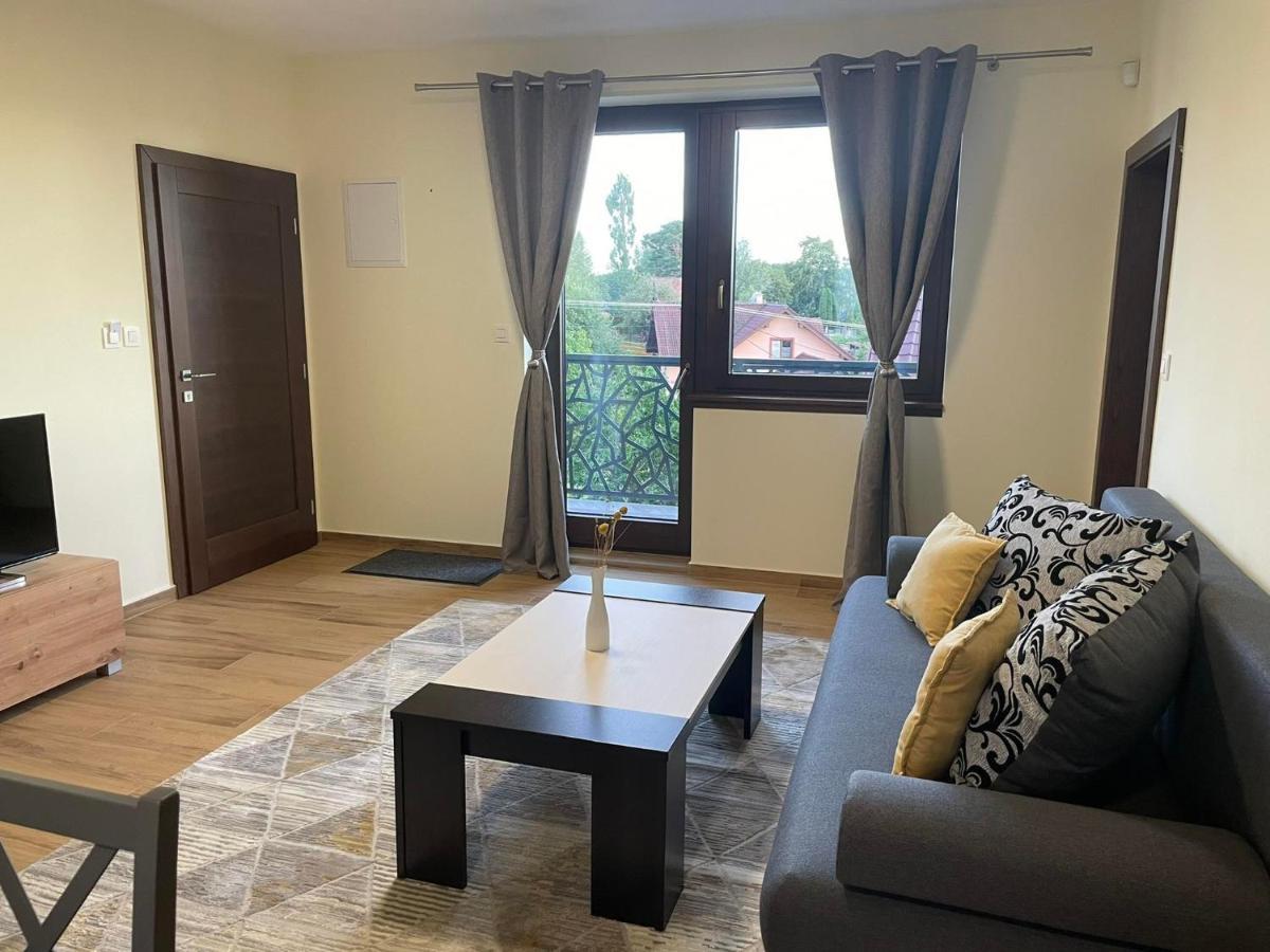 Apartmany Zaky Vrbov Ngoại thất bức ảnh